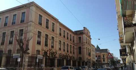 Bari, Carrassi dà addio alla storica scuola Carlo Del Prete: diventerà sede del 2° Municipio